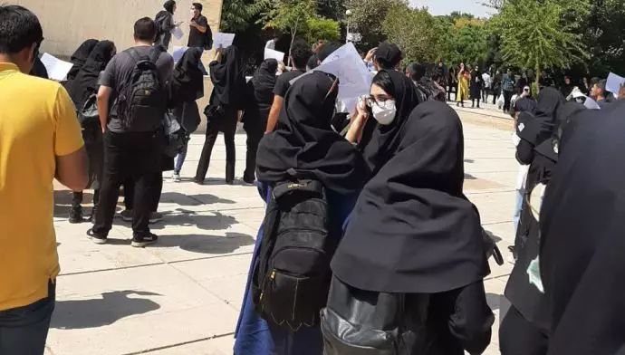 تقرير عن الانتفاضة في يومها الـ 84- تكريم الشهداء واحتجاج تجار السوق على إغلاق المحال وإحراق رموز العدو