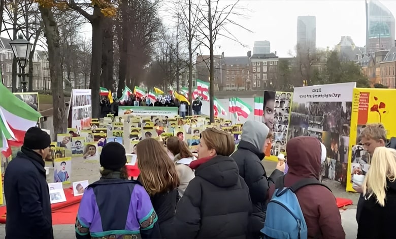 معرض صور لشهداء الانتفاضة الايرانية بهولندا