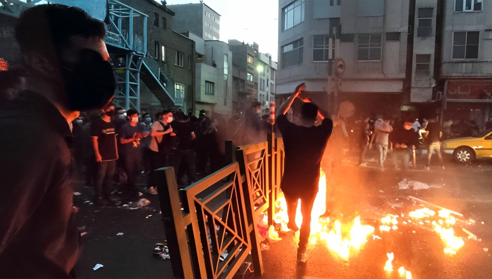 نبذة عن إنتفاضة إيران في يومها الـ 84