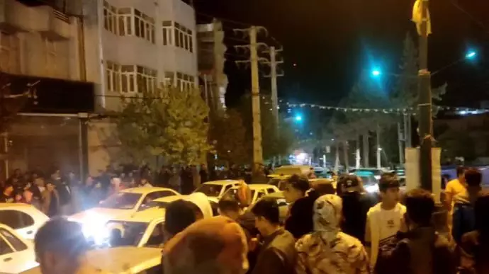 نبذة عن إنتفاضة إيران ليومها الـ 79