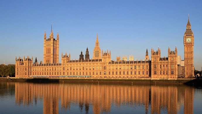 اجتماع رسمي للبرلمان البريطاني النواب يطالبون بإدراج حرس نظام الملالي منظمة إرهابية ودعم برنامج النقاط العشر للسيدة مريم رجوي