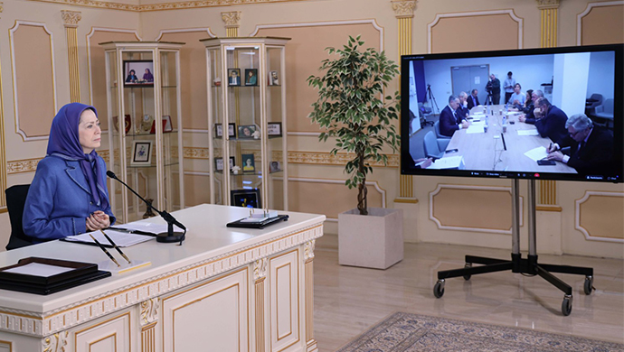 مريم رجوي: الانتفاضة اسقطت مبررات الاسترضاء وكذبة غياب البديل الديمقراطي