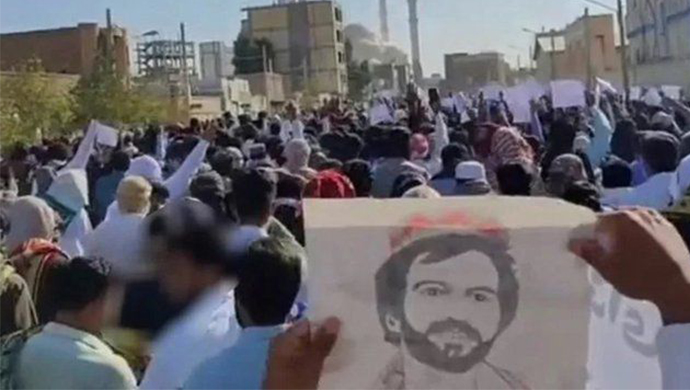 نبذة عن إنتفاضة إيران في يومها الـ113