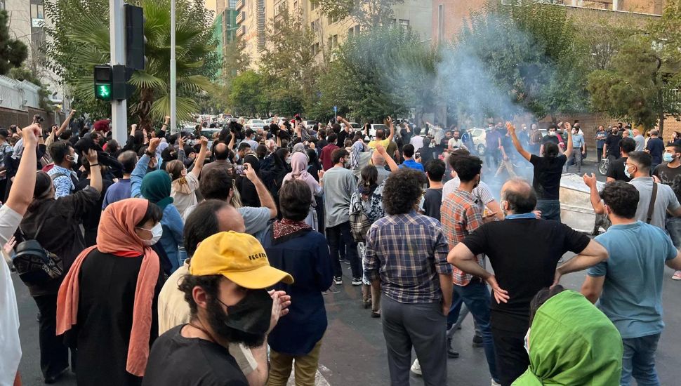 أسوشيتدبرس نظام الملالي يعترف باحتجاز عشرات الآلاف في الاحتجاجات