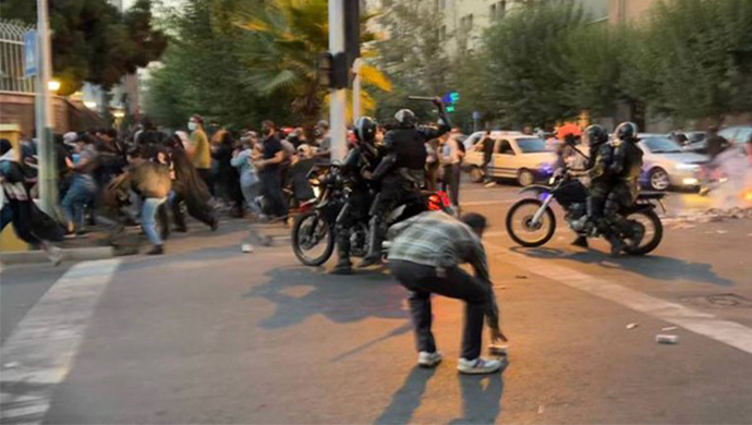 نبذة عن إنتفاضة إيران في يومها الـ152