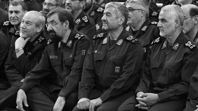 يمكن للاتحاد الأوروبي، وينبغي له، تصنيف قوات الحرس كمجموعة إرهابية