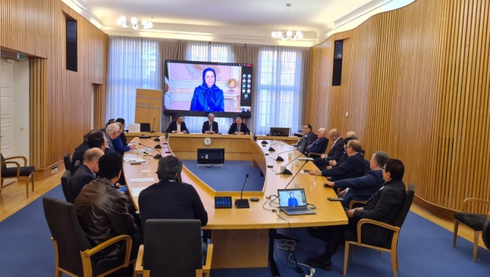 مریم رجوي تطالب العواصم الاوروبية بالتجاوب مع الانتفاضة الايرانية