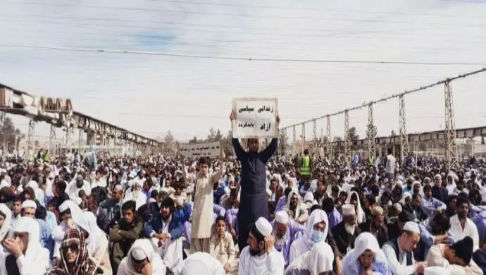 مظاهرات حاشدة في زاهدان وسنندج وخاش وكالكيش- الجمعة 17 فبراير