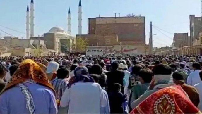 نبذة عن انتفاضة إيران في يومها الـ 162