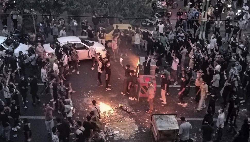 الشعب الايراني يرسم طريق مستقبله