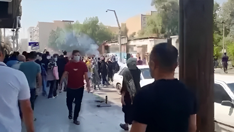 نبذة عن إنتفاضة إيران في يومها الـ196