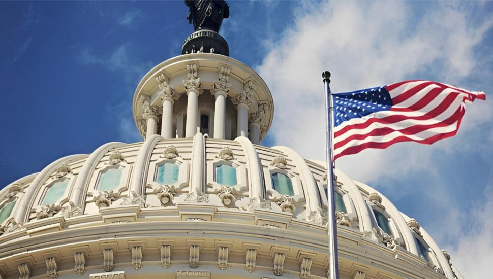 نيوزماكس: غالبية نواب الكونغرس الأمريكي تقدم قرارًا يدعو إلى إنهاء النظام الحاكم في إيران