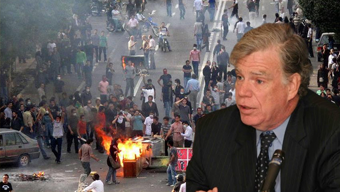 كيف يمكن أن يدّعي ابن الشاه أنه قوة للتغيير