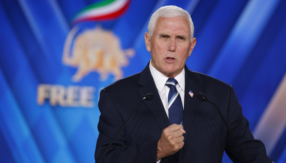 فوكس نيوز: بنس يحذر من أن تجديد اتفاق مع إيران سيمهد الطريق للنظام للحصول على أسلحة نووية