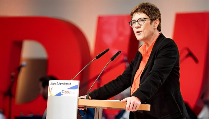 عرب نيوز - تدعو القيادات النسائية المجتمع الدولي إلى دعم الحركة النسائية في إيران