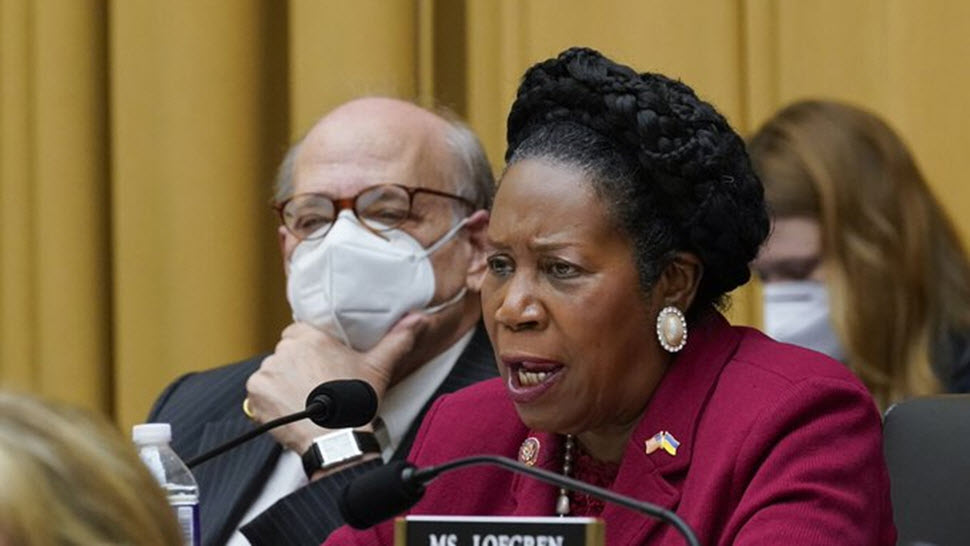 فوكس نيوز مجموعة جديدة في الكونجرس تدين تسميم الفتيات الإيرانيات