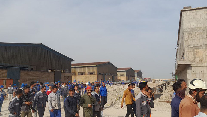 نبذة عن إنتفاضة إيران في يومها الـ221