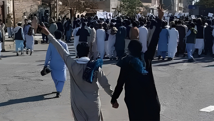 مظاهرات الحاشدة في زاهدان بشعار" الموت لخامنئي