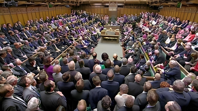 525 نائبا بريطانيا يؤيدون خطة مريم رجوي ويطالبون بحظر الحرس