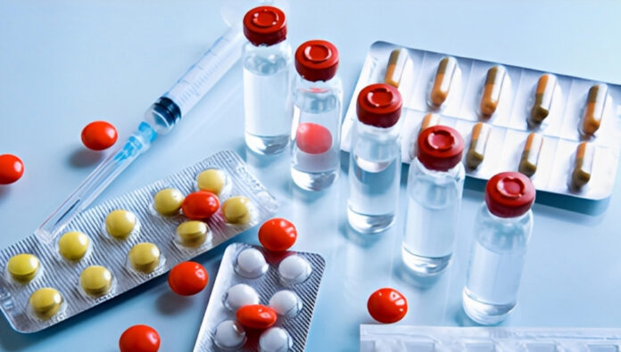 نقص الأدوية مع زيادة إنتاج المكملات الرياضية في إيران