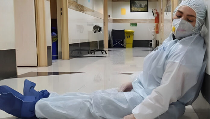 وضع الأطباء في إيران - الهجرة إلى الخارج أو العمل كسائق وإنشاء محل حلاقة 