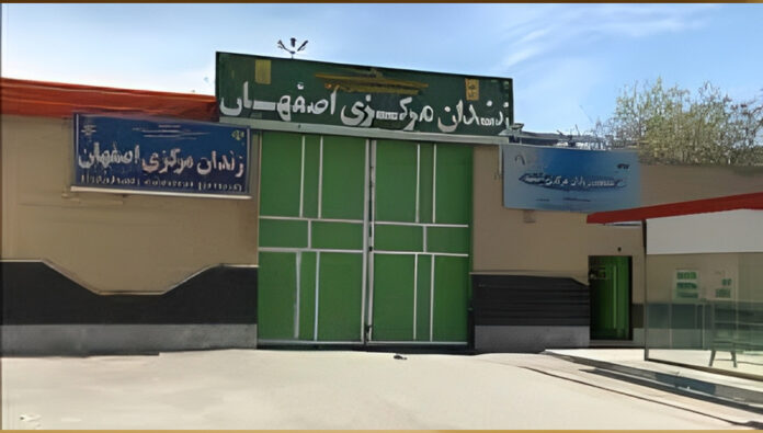 إطلاق نار باتجاه الباب الرئيسي لسجن أصفهان المركزي 