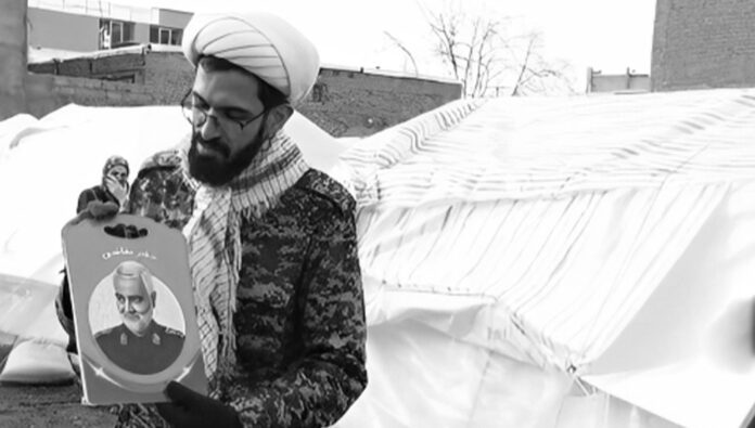 هجوم بسلاح أبيض على أحد الملالي في طهران 