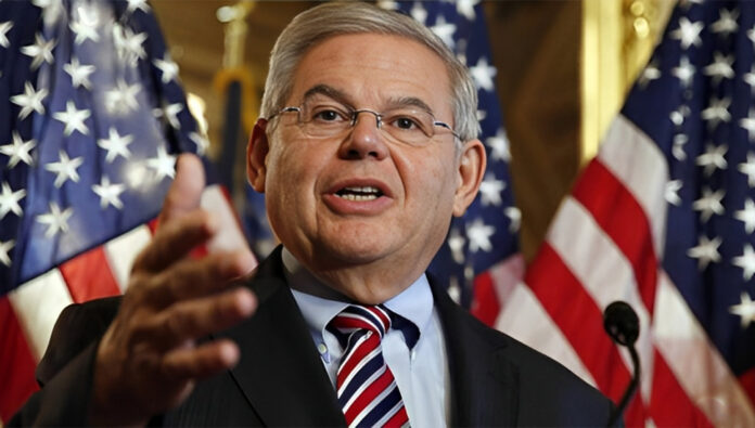 السيناتور مينينديز: النظام الإيراني يستأنف الدوريات المناهضة للمرأة لقمع النساء وترهيب المحتجين