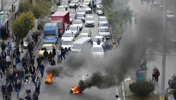 صحيفة حكومية تحذر قادة نظام الملالي: اخشوا اليوم الذي ينتفض عليكم فيه جيش من الجياع