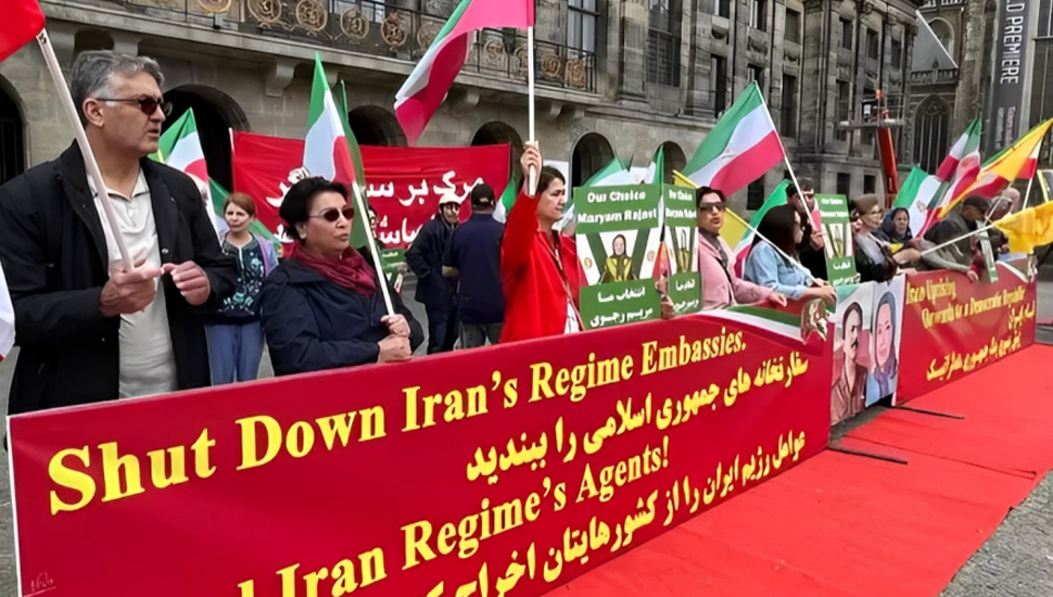 مظاهرات إيرانيين في 11 دولة ضد إعدام السجين السياسي محمد جواد وفايي ثاني