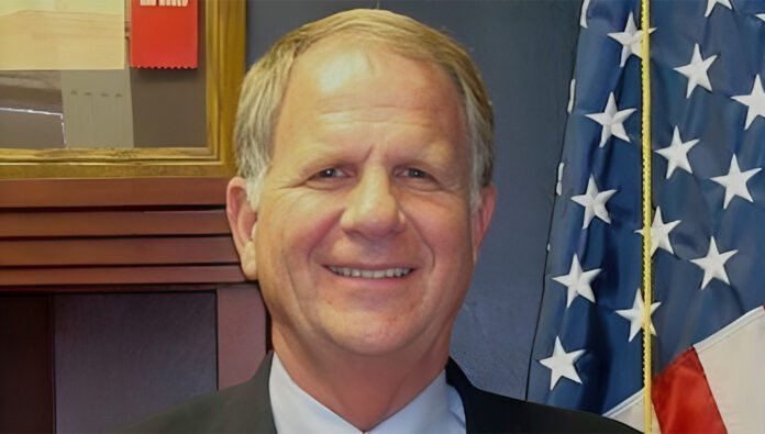 القاضي تيد بو: حماية المعارضة الإيرانية لمساعدة الشعب الإيراني على تحقيق أهدافه الديمقراطية