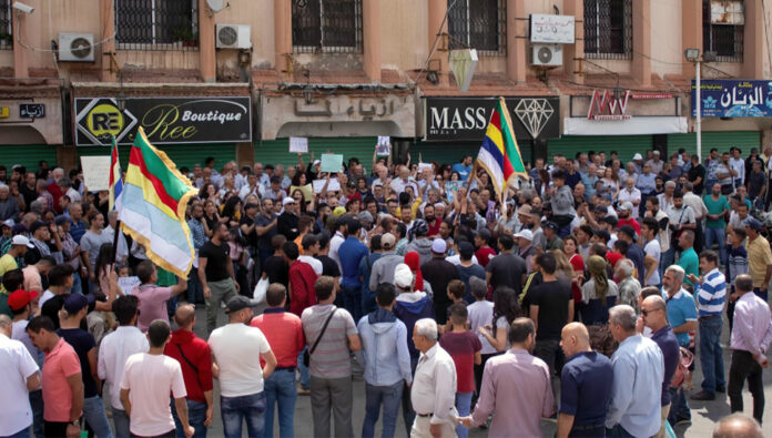 نيويورك تايمز: تصاعد التظاهرات النادرة في سوريا وصدى طنين الربيع العربي