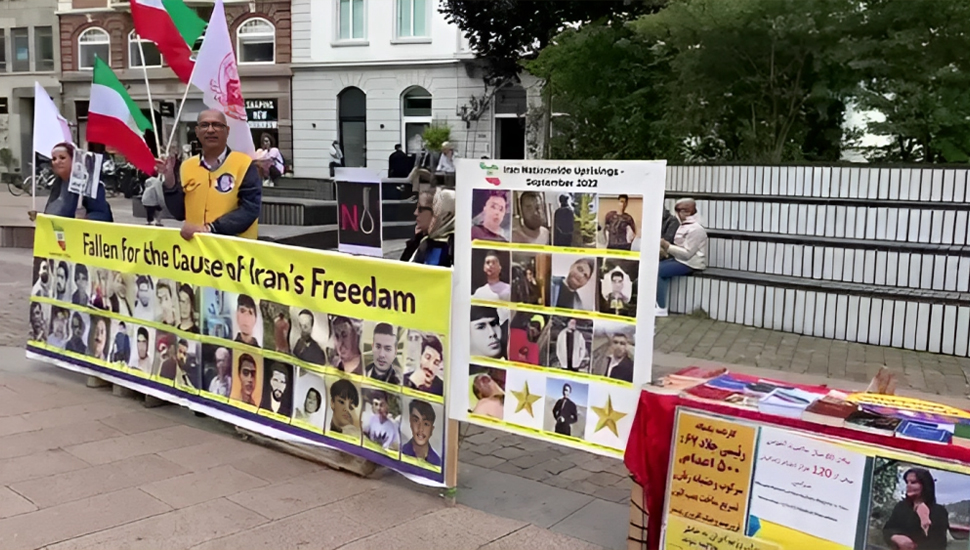 آرهوس، الدنمارك - وقفة الإيرانيين لدعم انتفاضة الشعب الإيراني على مستوى البلاد