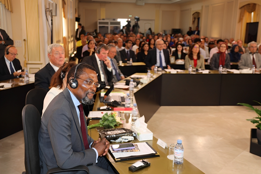 فادابالاس يدعو الى اجراءات لحماية الايرانيين