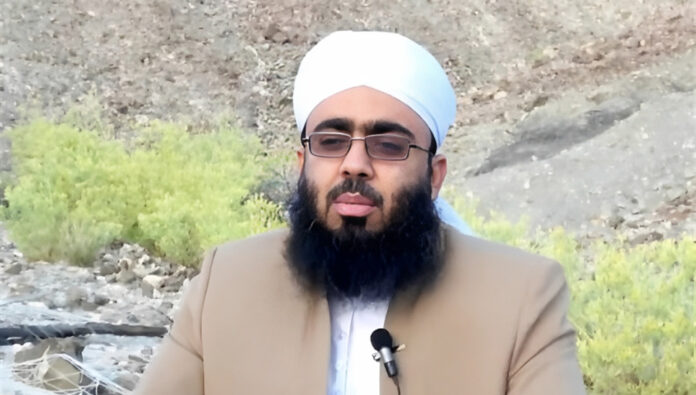 مولوي عبد الغفار نقشبندي: نظام الملالي فاسد ومجرم تماما وشعب إيران يريد الإطاحة به