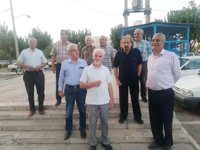 تجمعات ومسيرات احتجاجية للمتقاعدين الاتصالات في مختلف مدن الإيرانية