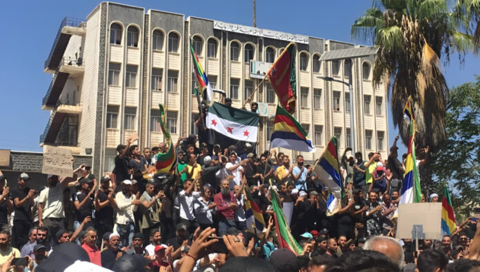 الشيخ حكمت الهجري من قلب السويداء الميليشيات الإيرانية محتلة لأراضينا والجهاد ضدها واجب