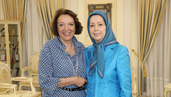 لقاء السيدة مريم رجوي مع دومينيك أتياس رئيسة مجلس إدارة مؤسسة المحامين الأوروبية