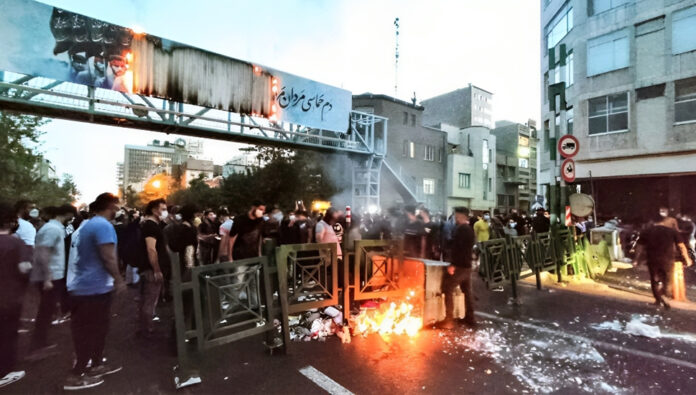 موجة جديدة من العقوبات الأسترالية ضد النظام الإيراني في ذكرى الانتفاضة الوطنية