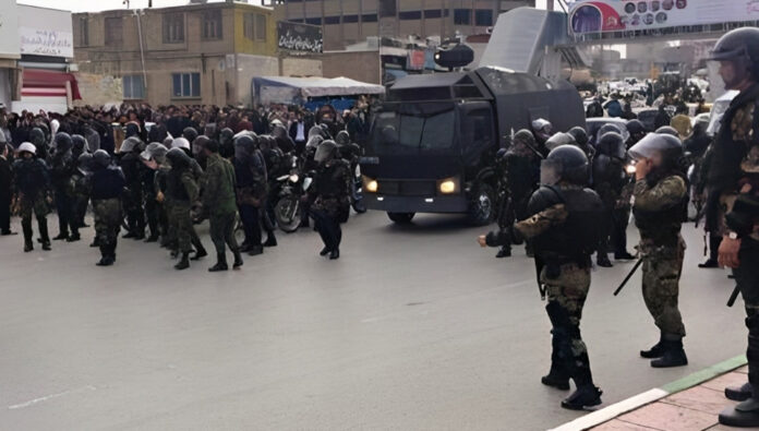 وكالة الأنباء الفرنسية: النظام الإيراني يستخدم الاعتقالات والترهيب لمنع الاحتفال بالذكرى السنوية لشهداء الانتفاضة