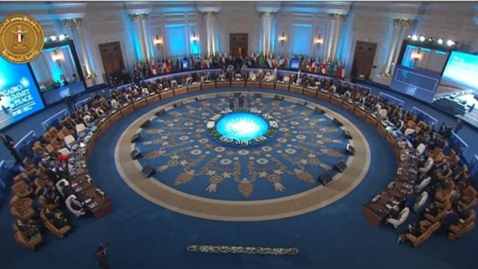 قمة القاهرة للسلام: ادانة و تحذير من التهجير القسري للفلسطنيين