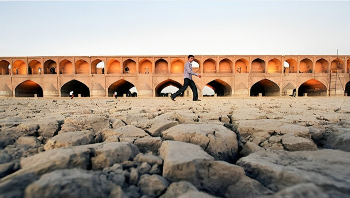 التحديات الراهنة التي تهدد الحضارة الايرانية