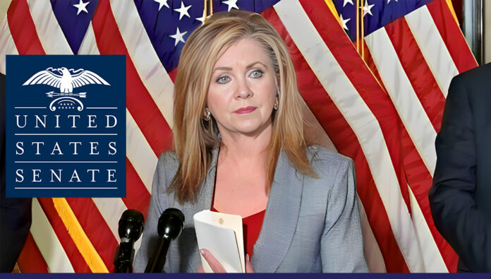 تحذير السيناتور بلاكبيرن عضو مجلس الشيوخ الأمريكي من المتسللين للنظام الإيراني