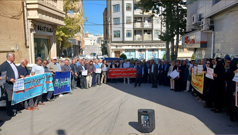 تجمعات احتجاجية للمتقاعدين في كرمانشاه وسنندج والأهواز تحت شعار “رئیسي غيرلائق، عد إلى الحوزة”