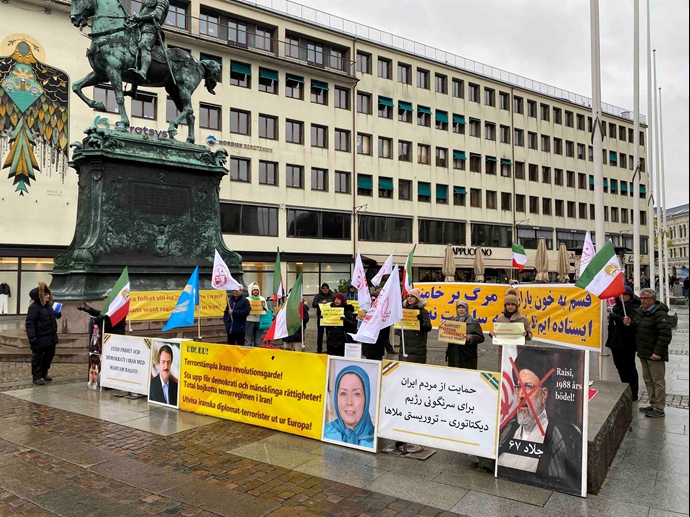 ميشيغان وأوتوبوري وتورونتو وتوركو ولاهاي - وقفات لأنصار منظمة مجاهدي خلق الإيرانية