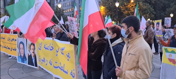 كاليفورنيا وأوسلو وأمستردام – مظاهرات للإيرانيين دعماً للمتظاهرين في زاهدان