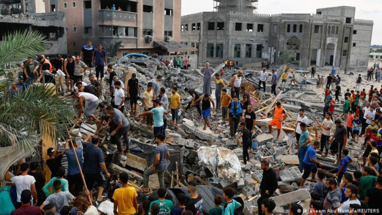  الرئيس الفلسطيني: اسرائيل قتلت 800  فلسطيني  في يوم واحد