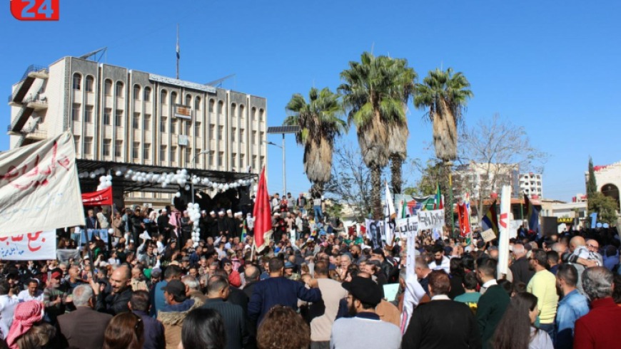 في اليوم المائة... متظاهرو السويداء يواصلون بإصرار حراكهم الثوري