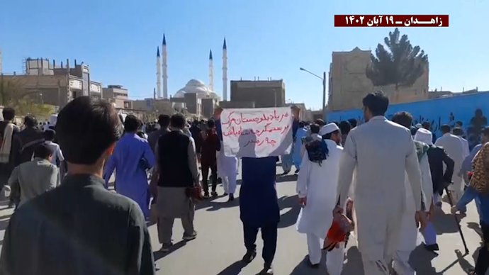 إيران وحدات المقاومة تحيي ذكرى جمعة خاش الدامية