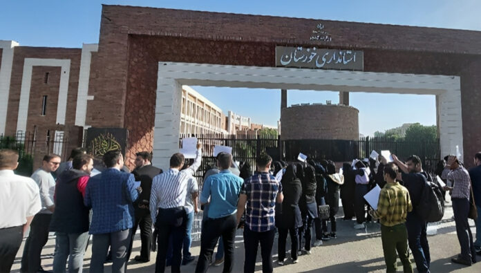 تجمعات احتجاجية شاملة للقابلات في طهران والممرضات في الأهواز ومشهد